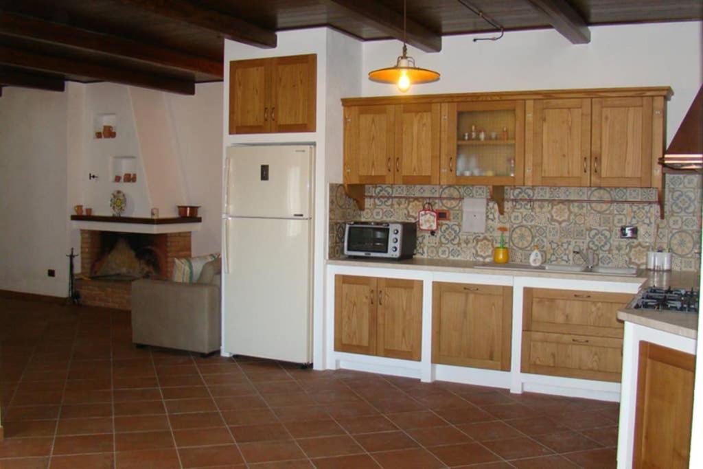 דירות אגליאנטו Bella Casa Con Giardino A 10 Minuti Dal Mare מראה חיצוני תמונה